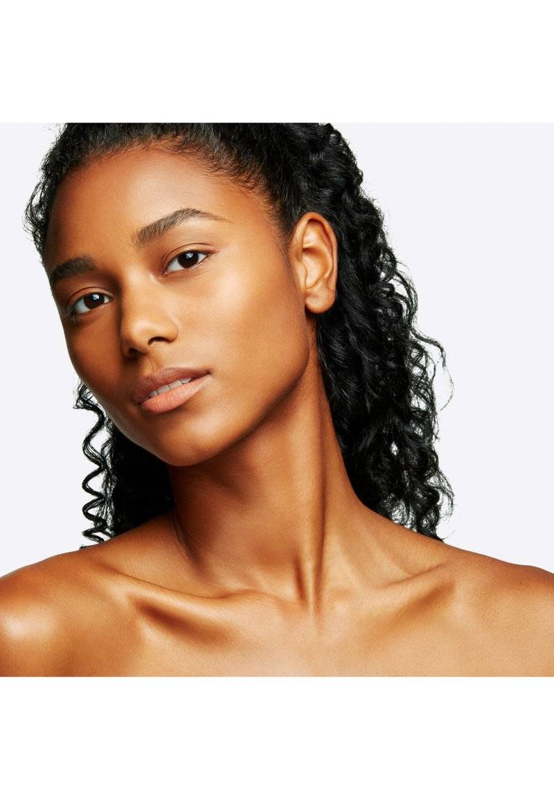 MAC MAC PREP + PRIME FIX + MATTIFYING MIST 100ML - Primer Vierteljährliche Förderung