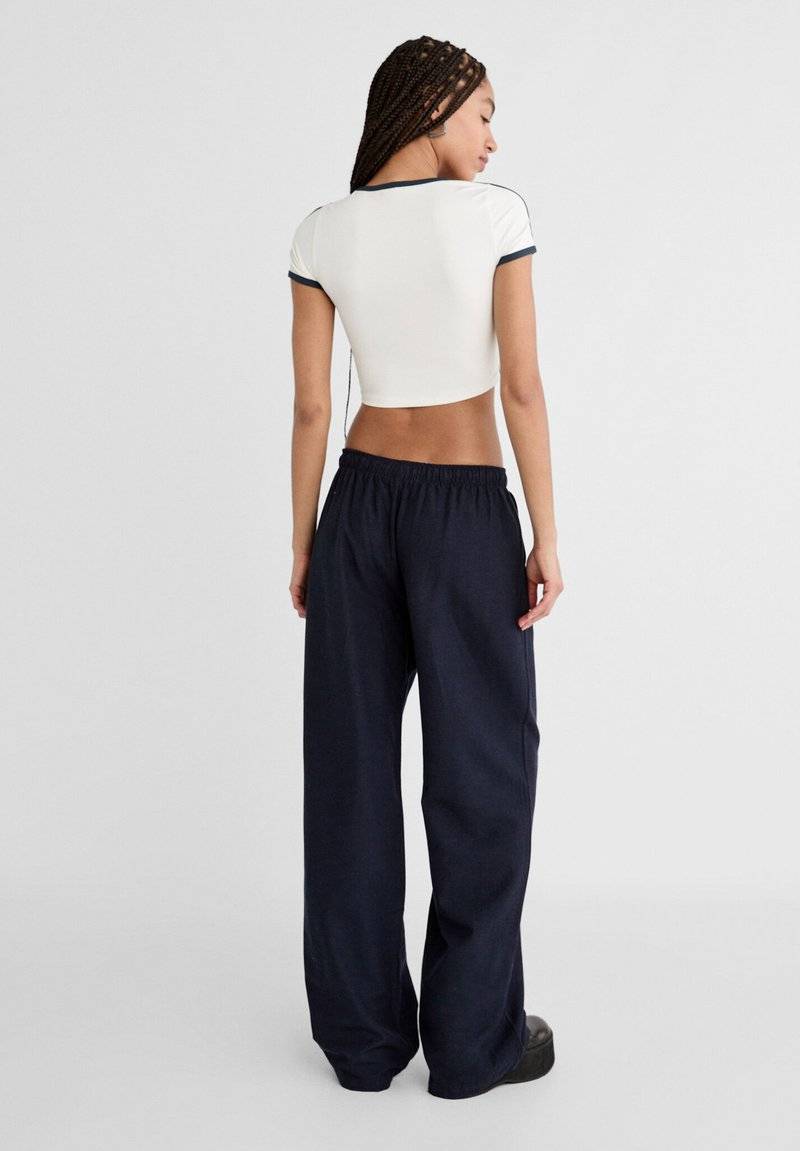 Stradivarius Stradivarius LOOSE-FITTING - Trousers - dark blue Clearance-Verkauf
