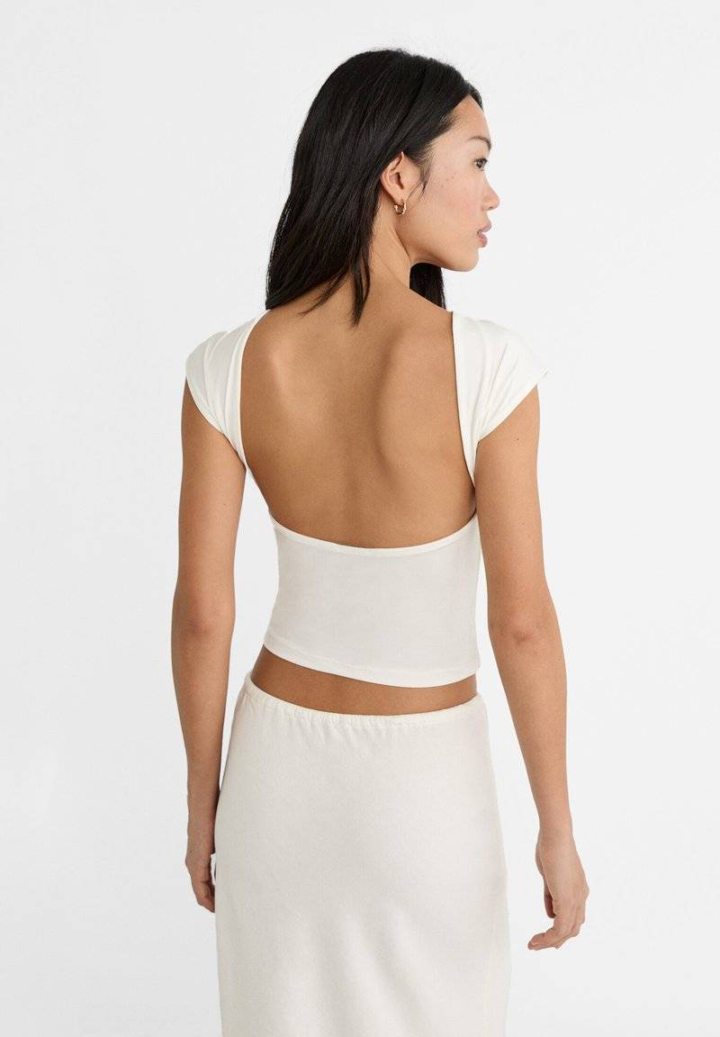 Stradivarius Stradivarius OPEN-BACK - Basic T-shirt - white Auslauf
