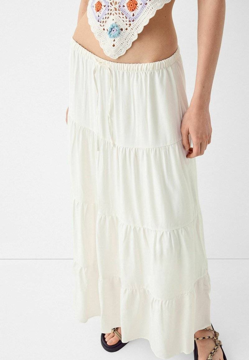 Bershka Bershka ELASTICATED - Maxi skirt - white Meist gekauft