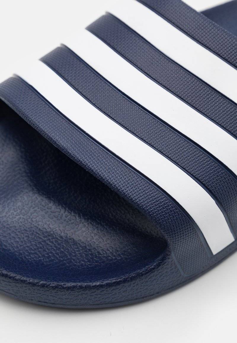 adidas Sportswear adidas Sportswear ADILETTE AQUA - Pool slides Versandkostenfrei