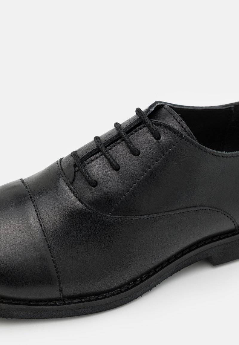 Friboo Friboo LEATHER - Lace-ups - black Super Sparpreis