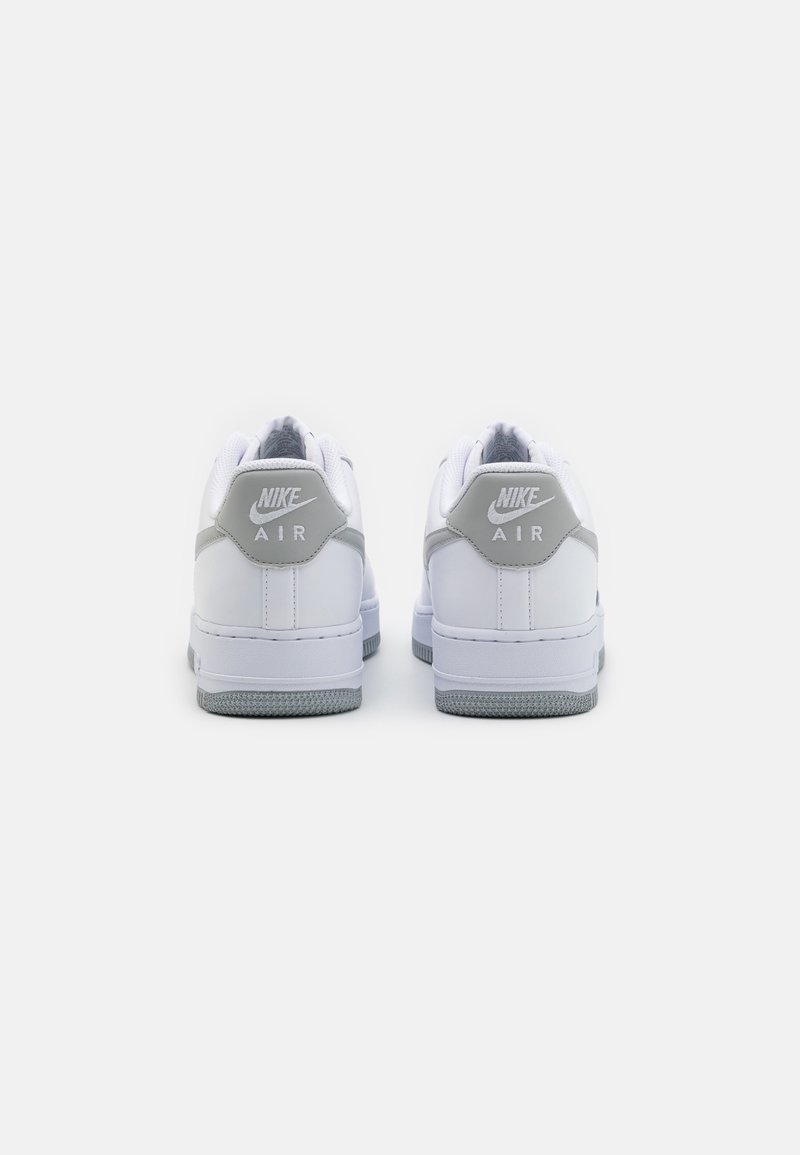 Nike Sportswear Nike Sportswear AIR FORCE 1 '07 - Trainers JETZT KAUFEN