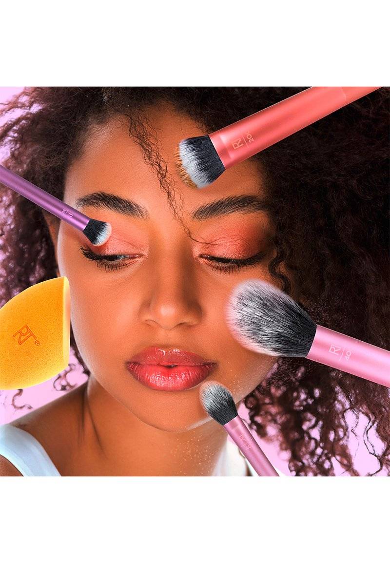 Real Techniques Real Techniques EVERYDAY ESSENTIALS SET - Makeup brush set Riesige Rabatte