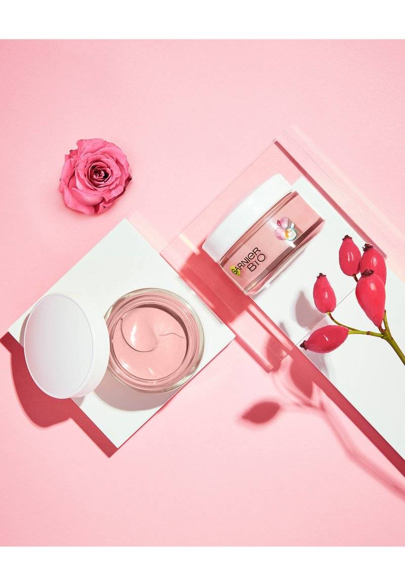 Garnier Garnier ORGANIC ROSY GLOW 3IN1 ROSÉ CREAM - Face cream Schlussverkauf