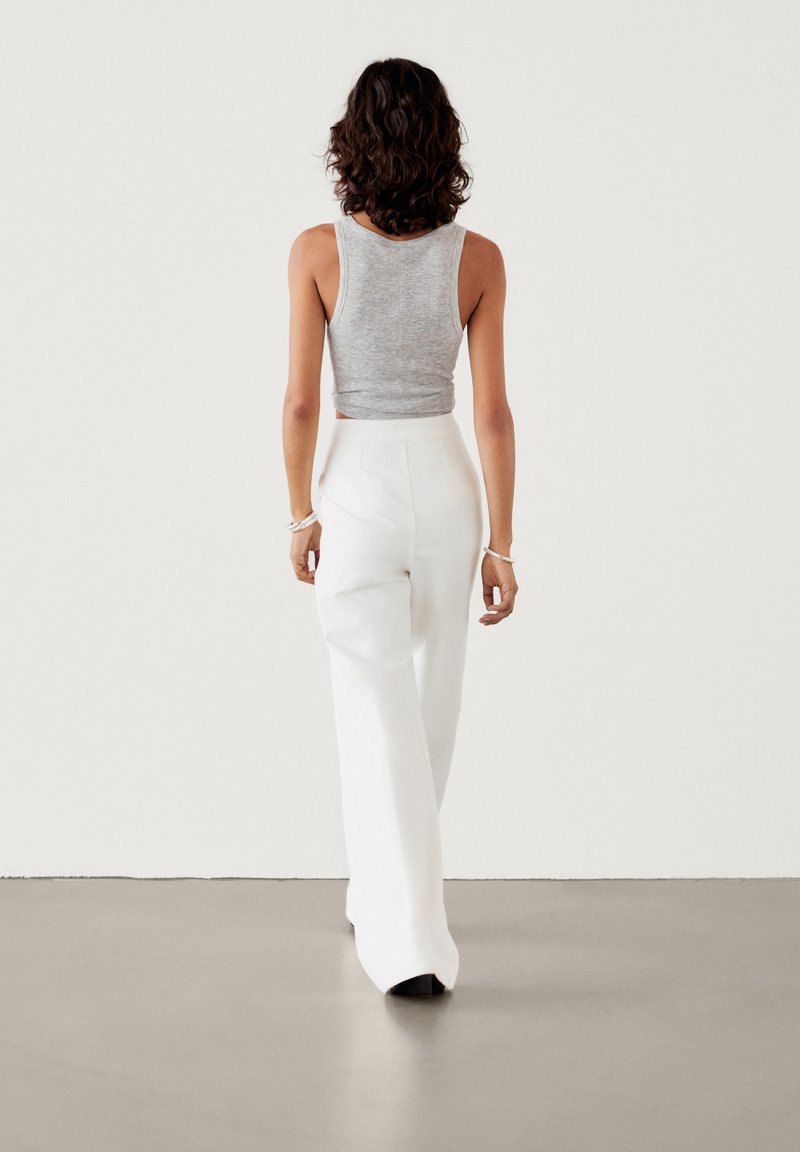 Massimo Dutti Massimo Dutti HIGH-WAIST FLARED - Trousers - white Günstig kaufen