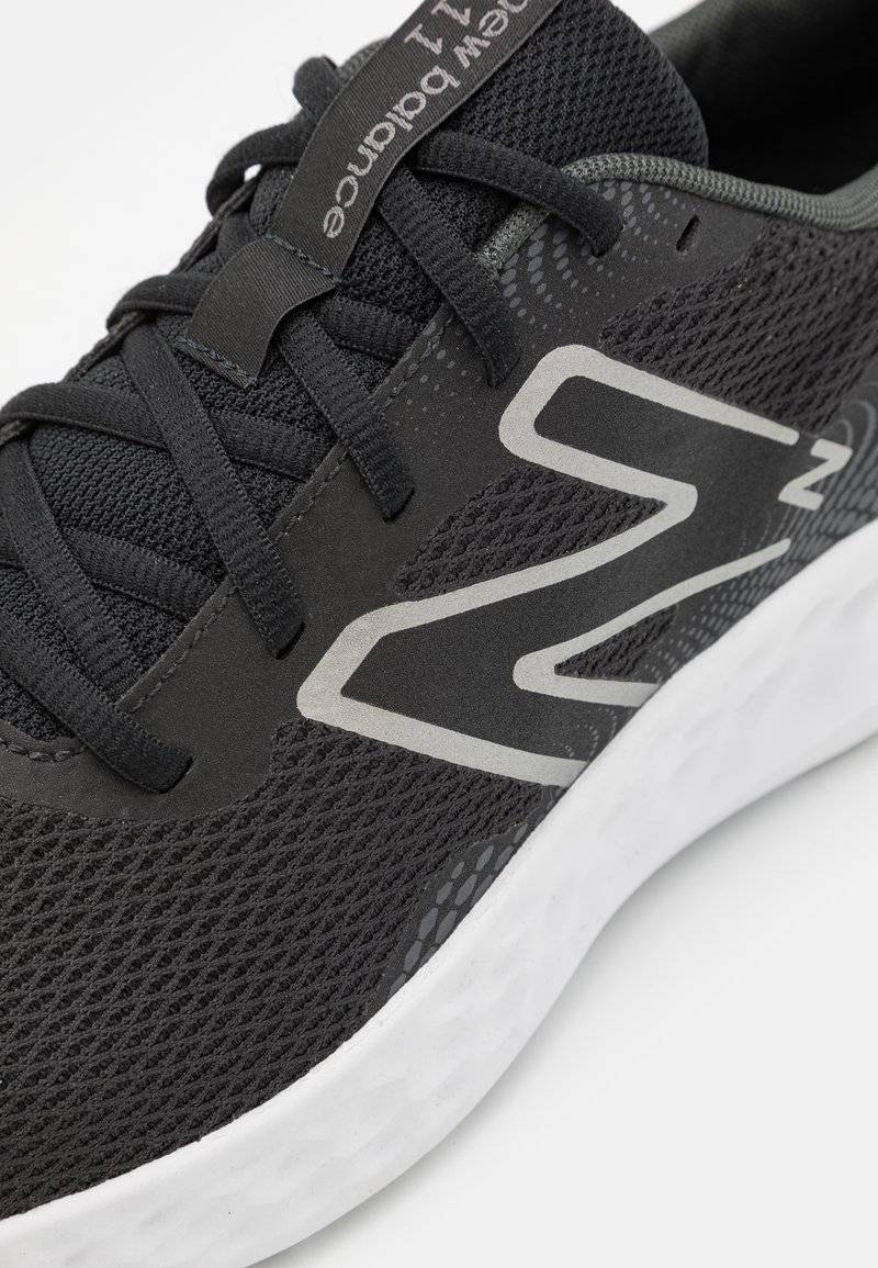 New Balance New Balance 411V3 - Neutral running shoes - black Begrenzte Freigabe