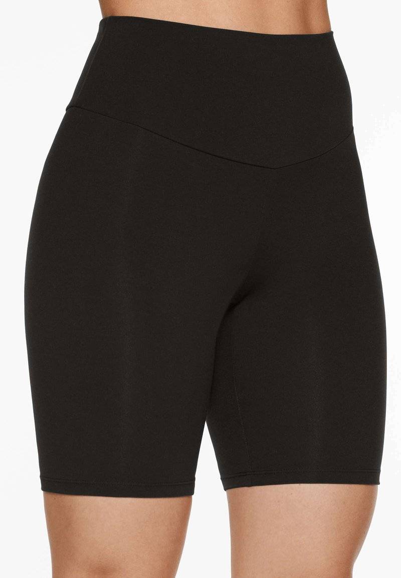 OYSHO OYSHO COMFORTLUX HIGH-RISE BIKER 20cm - Leggings - black Bis zu 50% Rabatt
