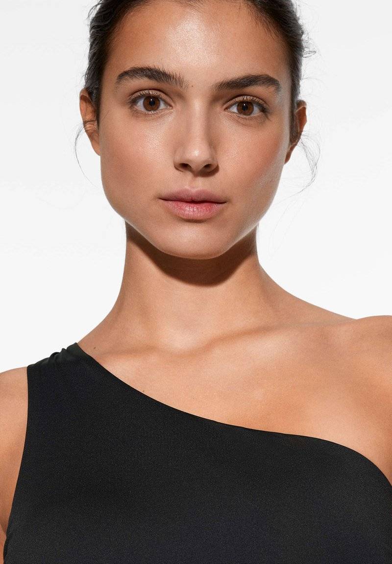 OYSHO OYSHO ASYMMETRIC - Swimsuit - black Zeitlich begrenztes Angebot
