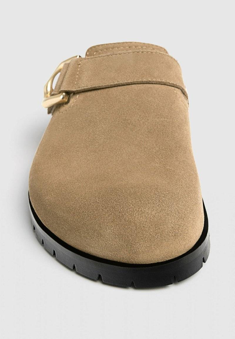 Stradivarius Stradivarius WITH BUCKLE DETAILS - Clogs - beige Tiefpreis