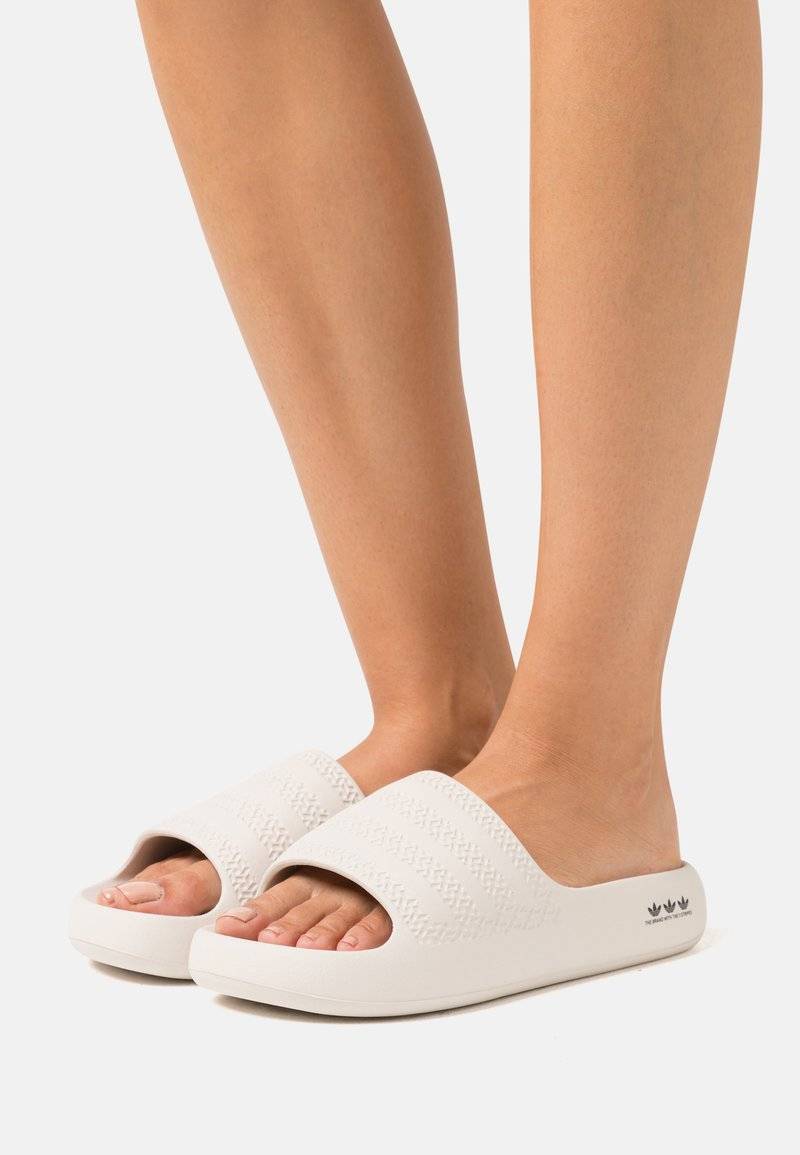 adidas Originals adidas Originals ADILETTE AYOON - Mules - beige Bis zu 50% Rabatt
