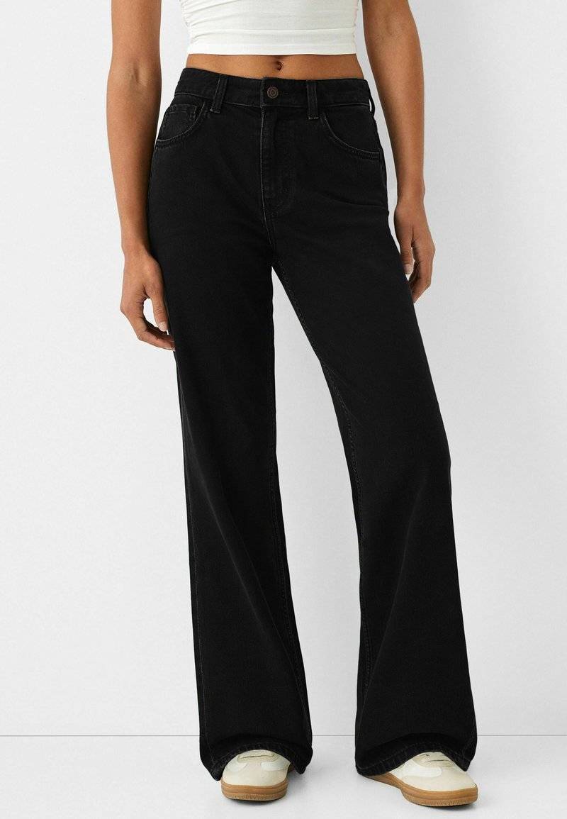 Bershka Bershka Flared Jeans - black Vatertagsangebot