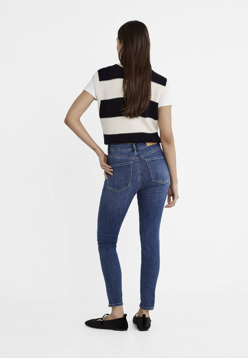 Stradivarius Stradivarius Jeans Skinny Fit - blue black denim Top Angebot