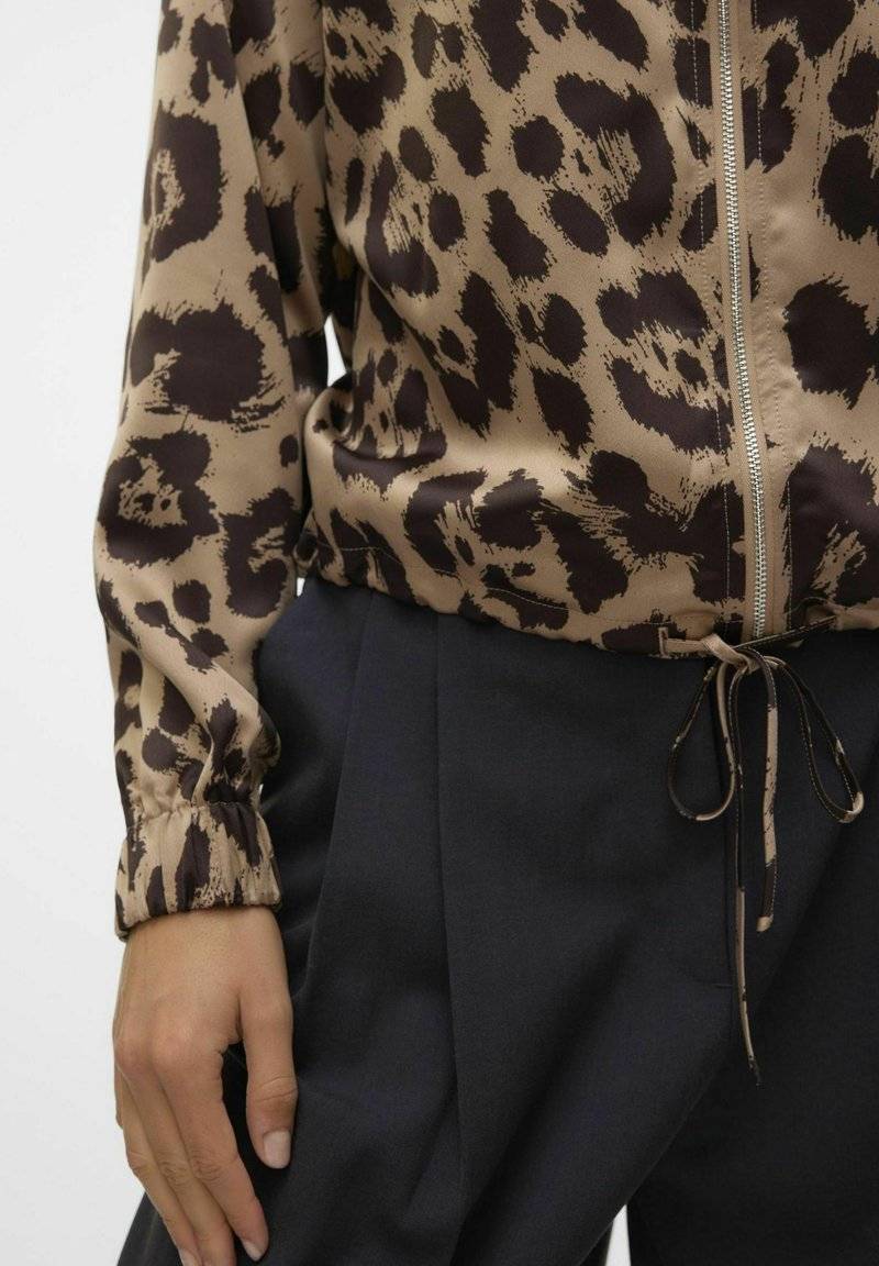 Vero Moda Vero Moda VMMERLE MANTEL - Summer jacket - silver mink Zeitlich begrenztes Angebot