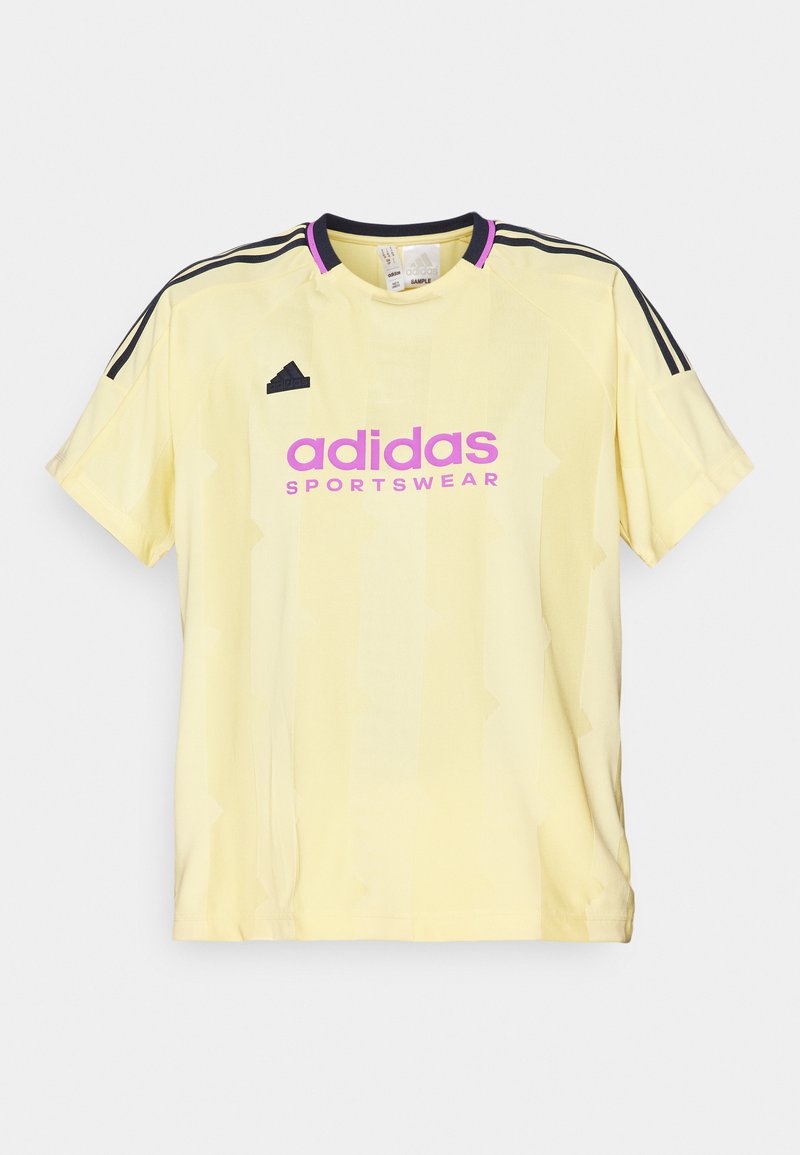 adidas Sportswear adidas Sportswear TIRO CUT STRIPES BOYFRIEND - Print T-shirt - almost yellow Super Sparpreis