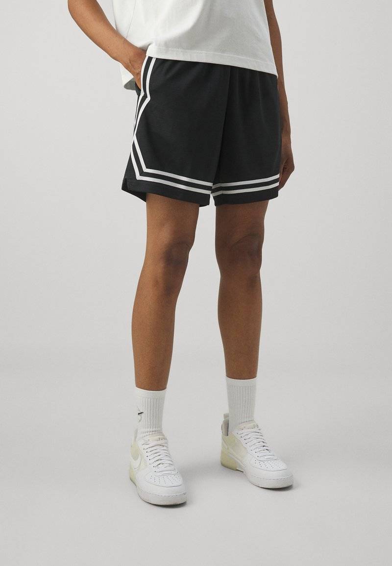 Nike Performance Nike Performance CROSSOVER SHORT - Sports shorts - black black white Letzter Tag