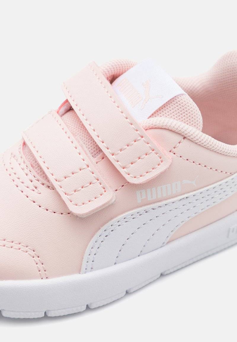 Puma Puma COURTFLEX V3 UNISEX - Walking trainers Zeitbegrenzte Promotion