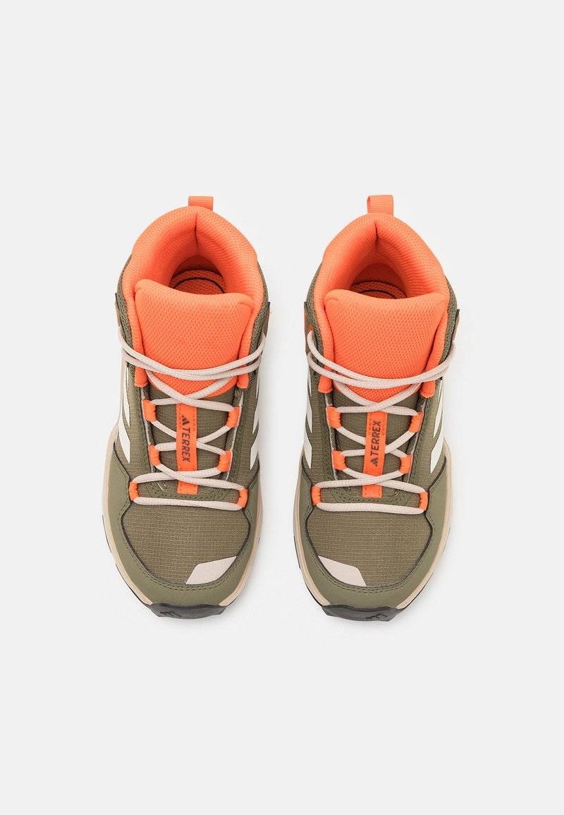 Adidas Terrex Adidas Terrex TERREX AX4R MID HIKING - Hiking shoes Sonderangebot der Fabrik