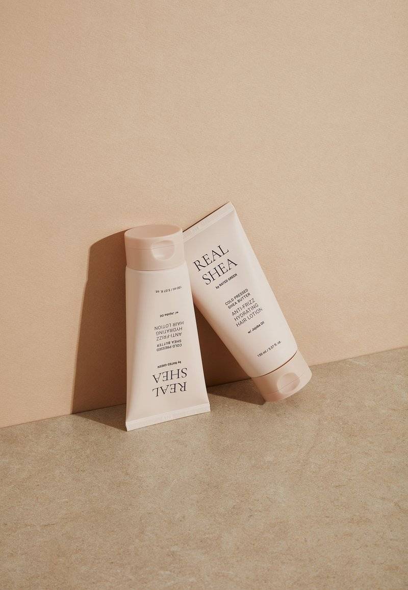 RATED GREEN RATED GREEN REAL SHEA ANTI-FRIZZ HYDRATING HAIR LOTION - Conditioner Rabatte dieses Monats