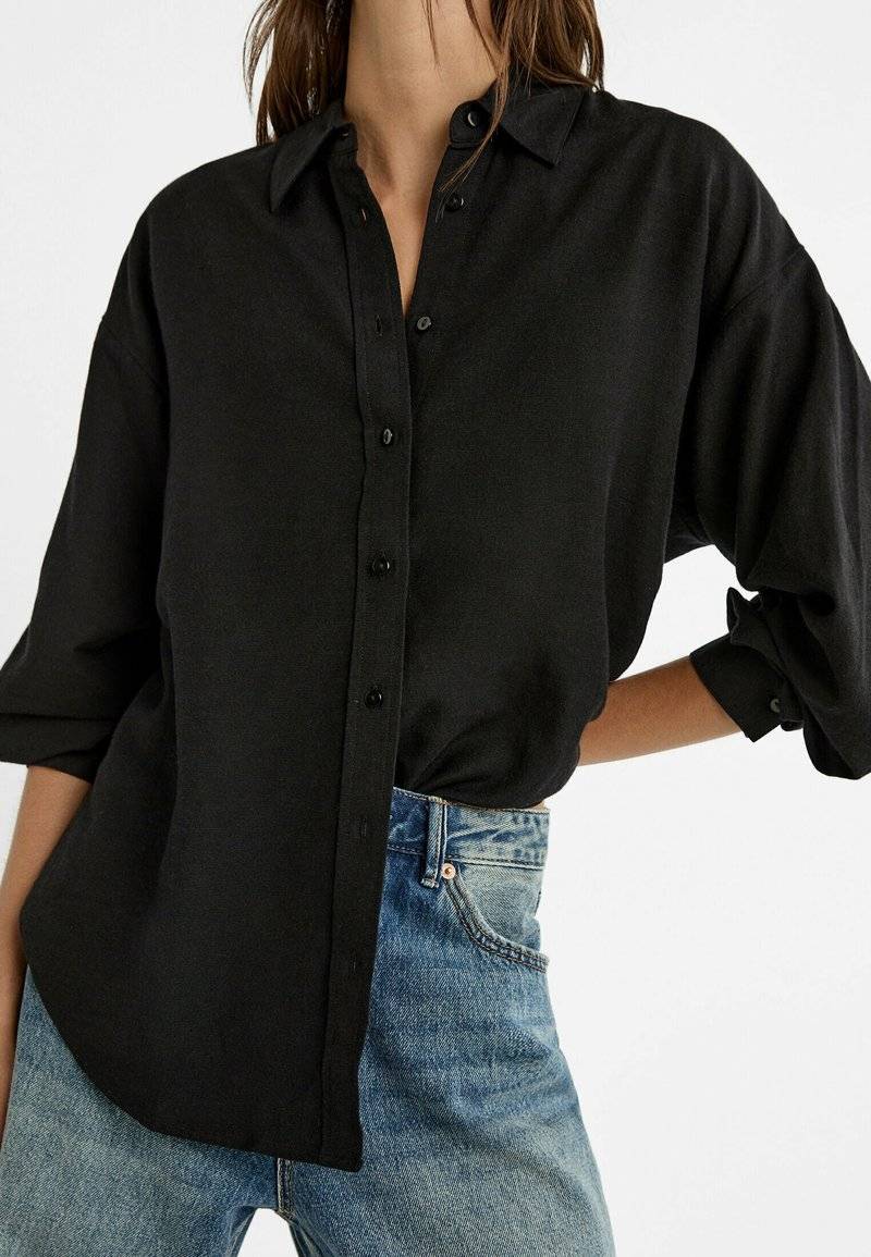 Stradivarius Stradivarius RUSTIKALES DAILY - Button-down blouse - black VIP-Rabatte