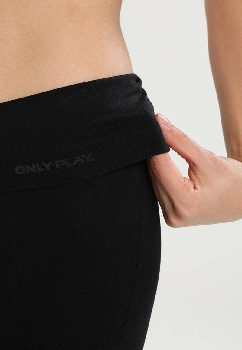 ONLY Play ONLY Play ONPFOLD - 3/4 sports trousers - black Black Friday