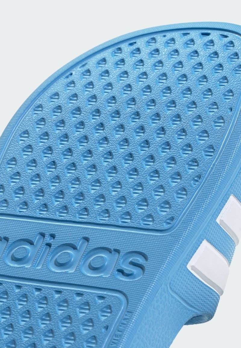 adidas Performance adidas Performance ADILETTE AQUA - Pool slides - blue burst cloud white blue burst Weihnachtsangebot