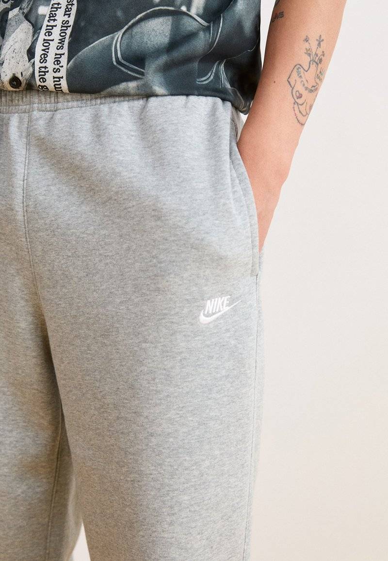 Nike Sportswear Nike Sportswear BUNGIE PANT - Tracksuit bottoms - grey heather Bis zu 65% Rabatt