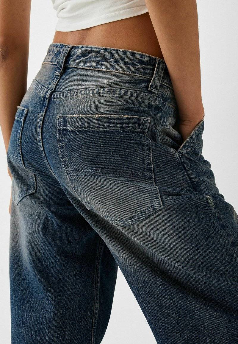 Bershka Bershka Relaxed fit jeans - dark blue Vierteljährliche Förderung