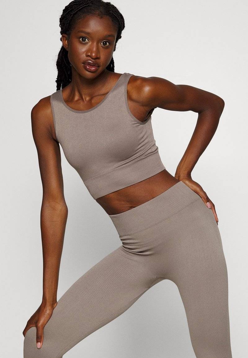 ONLY Play ONLY Play ONPJAIA LIFE SEAM SHORT - Top - brown Muttertagsangebot