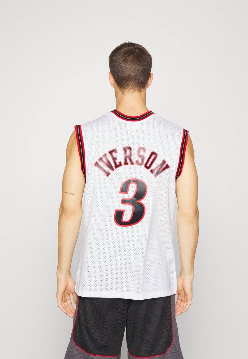 Mitchell & Ness Mitchell & Ness NBA ALLEN IVERSON PHILADELPHIA 76ERS SWINGMAN HOME - Club wear - white Vatertagsangebot