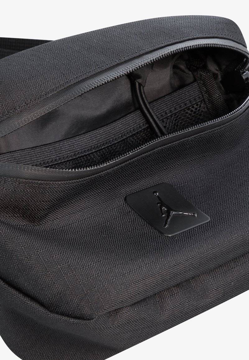 Jordan Jordan JAM CORDURA FRANCHISE CROSS - Bum bag - black Top Angebot