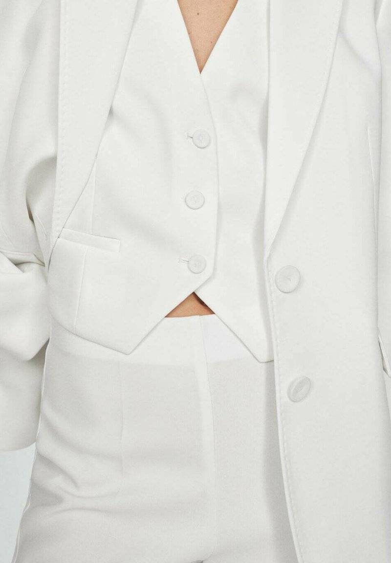 Mango Mango IGUANA - Waistcoat - white VIP-Rabatte