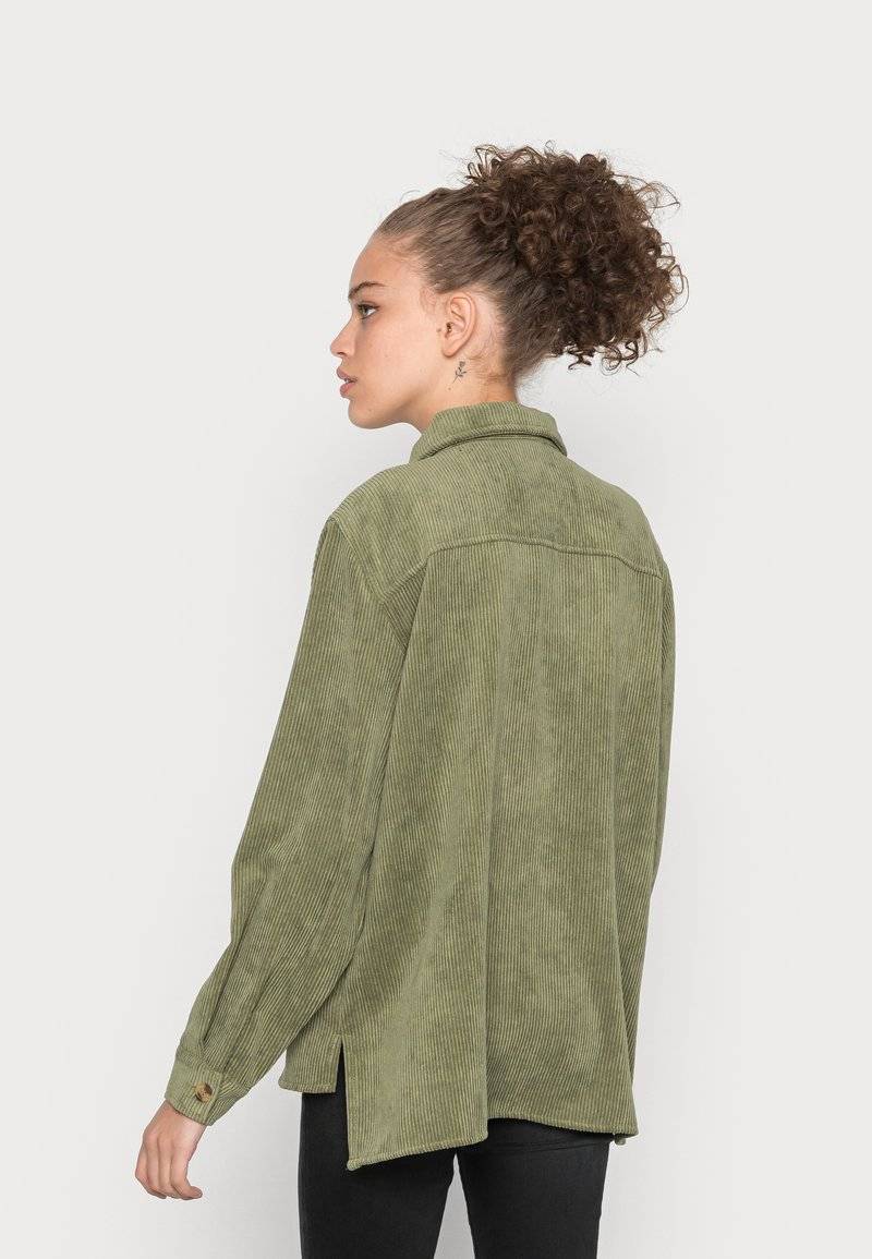 Pieces Pieces PCEFFI - Button-down blouse - olivine Bis zu 50% Rabatt