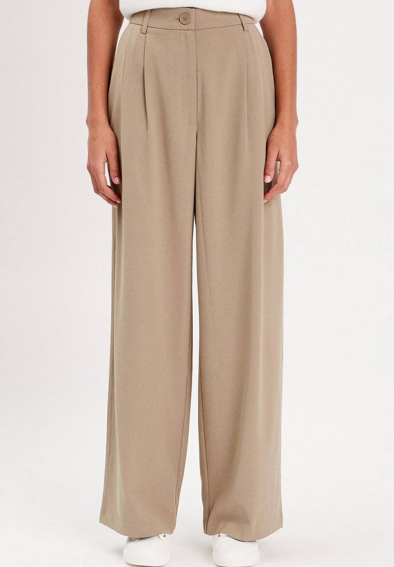 Cache Cache Cache Cache WEITE FLIESSENDE MIT ABNÄHERN - Trousers - vert kaki Sonderangebot der Fabrik