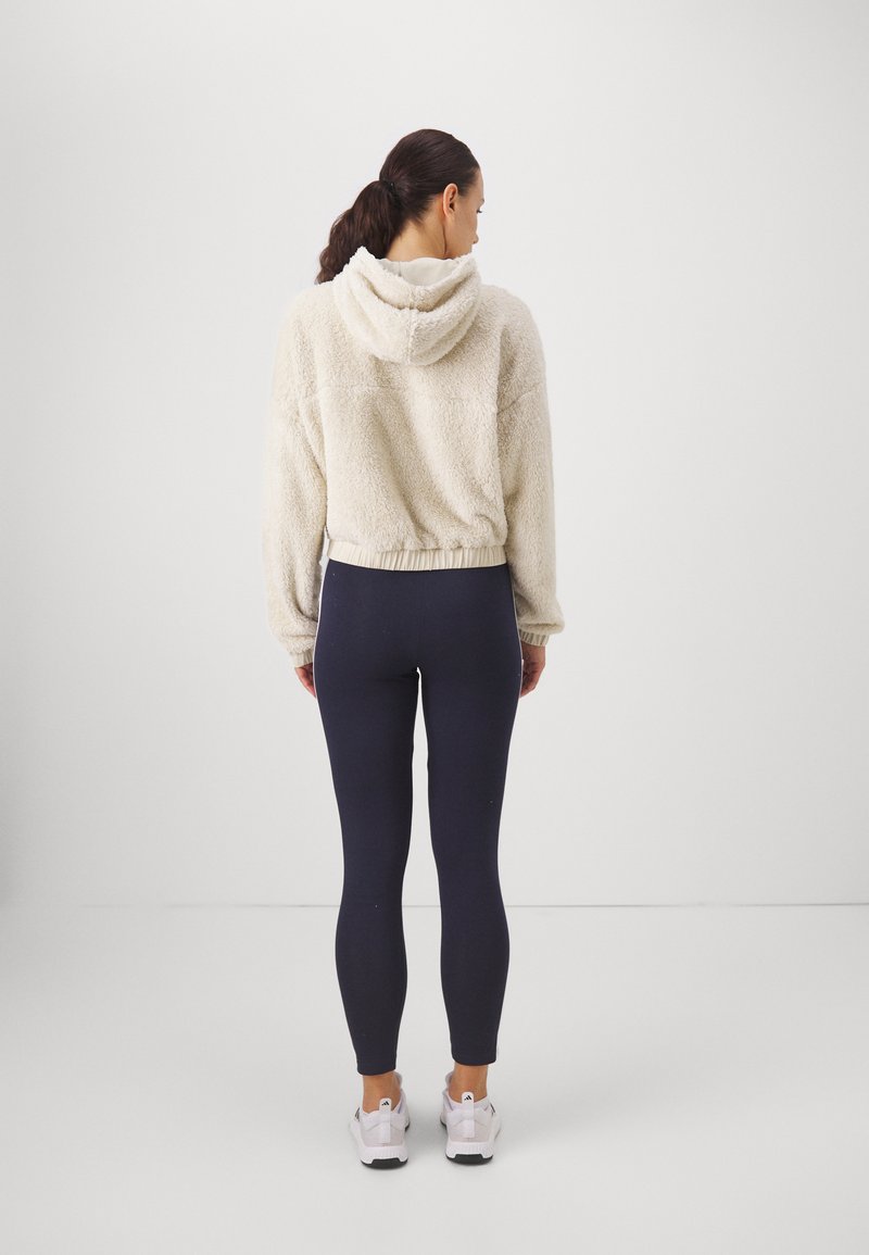 adidas Sportswear adidas Sportswear ESSENTIALS 3 STRIPES HIGH WAISTED - Leggings Nur noch ein Tag übrig
