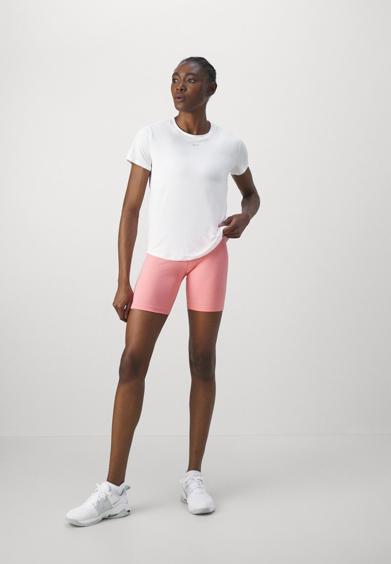 Nike Performance Nike Performance ONE CLASSIC TOP - Sports T-shirt - white Im Verkauf