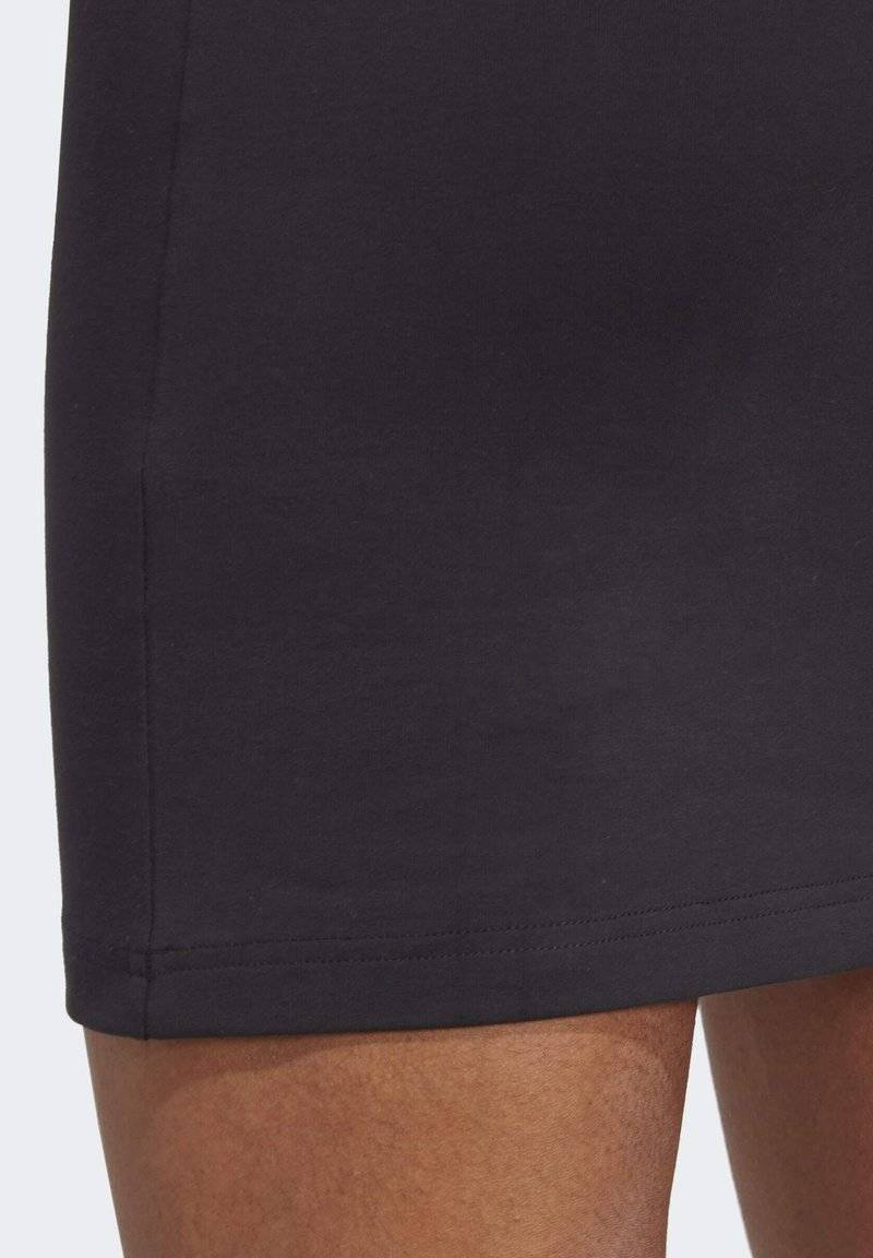 adidas Sportswear adidas Sportswear ESSENTIALS 3-STRIPES SINGLE FITTED - Jersey dress - black white Meist gekauft