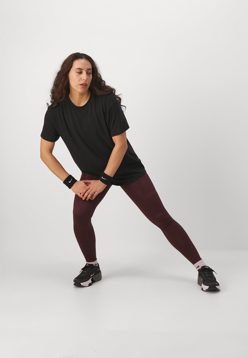 Nike Performance Nike Performance ONE RELAXED TOP - Sports T-shirt - black Limitierter Zeitrabatt