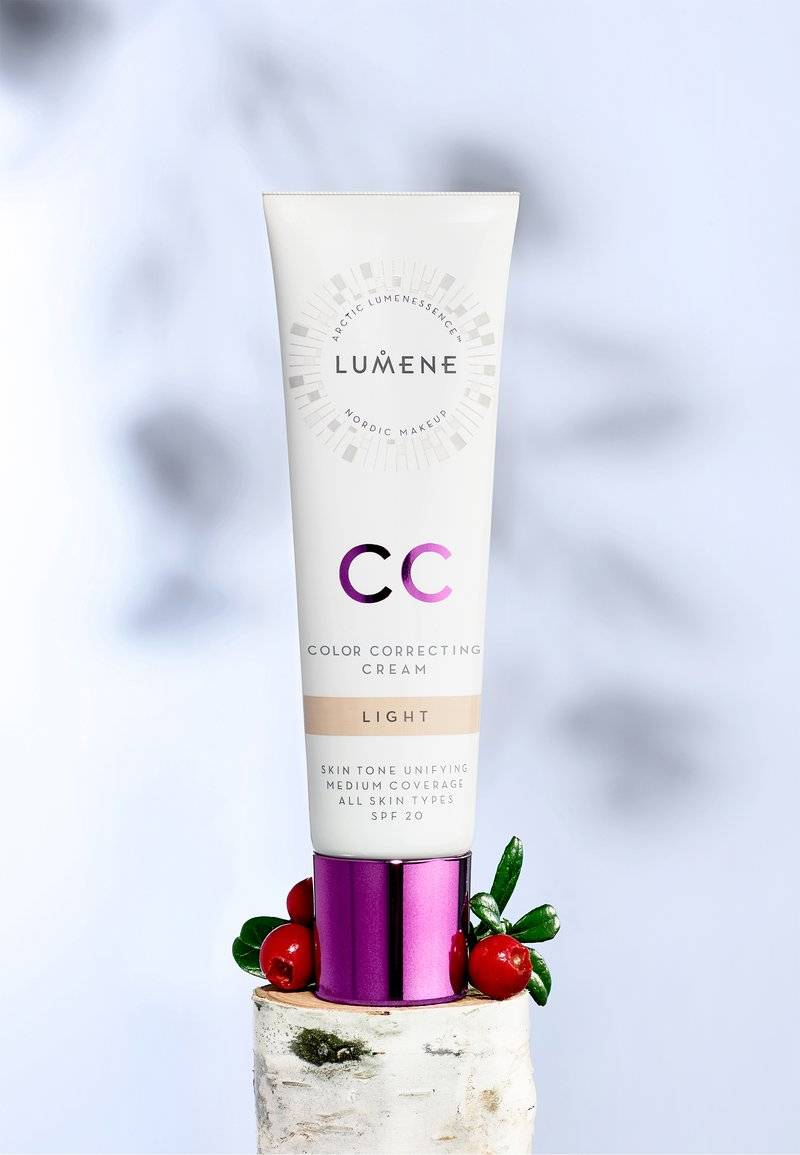 Lumene Lumene CC COLOR CORRECTING CREAM FAIR - Foundation - light Jubiläumsangebot