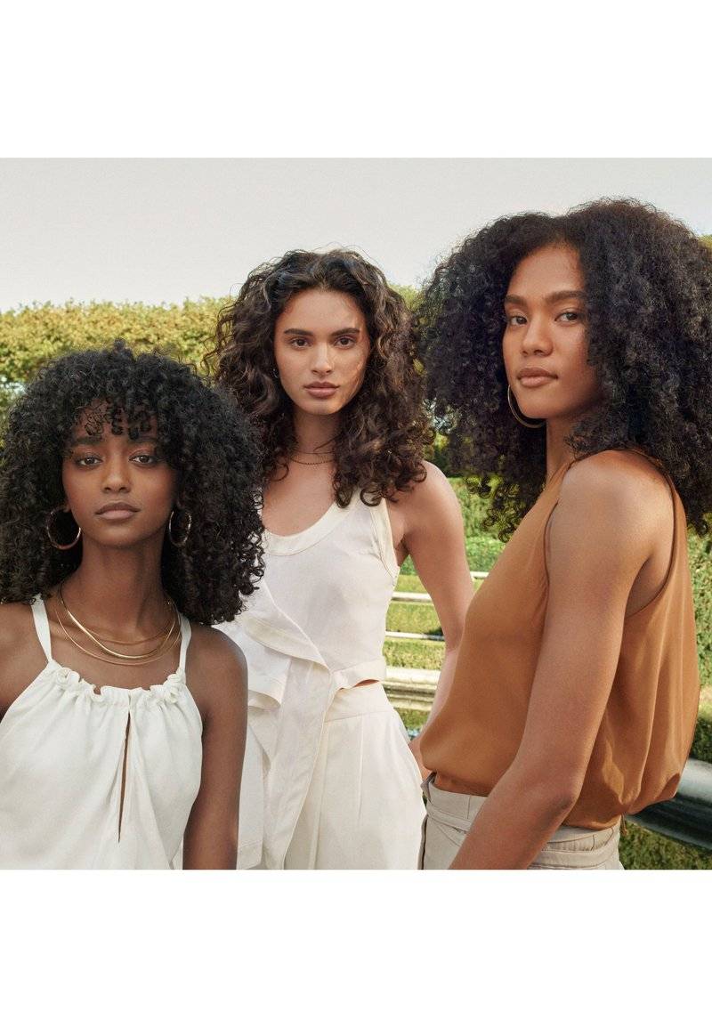 Aveda Aveda BE CURLY ADVANCED™ COIL DEFINER GEL - Hair styling Räumungsverkauf