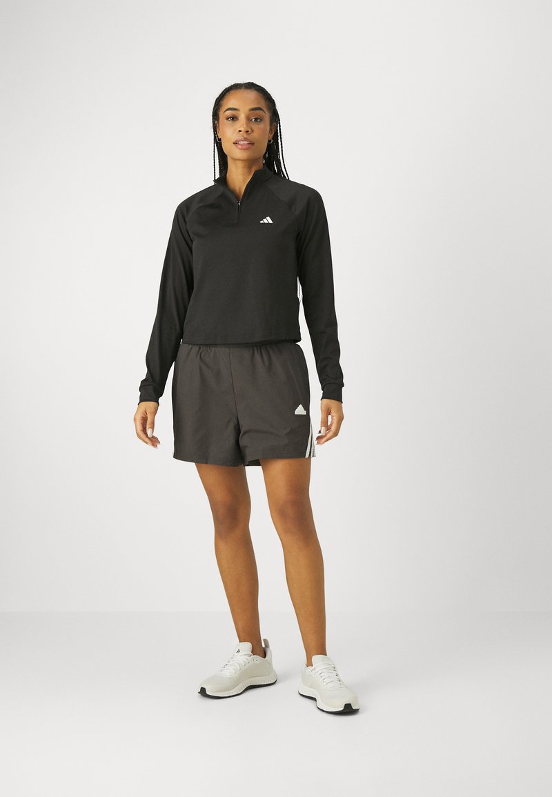 adidas Sportswear adidas Sportswear FUTURE ICONS THREE STRIPES SHORT - Sports shorts - black Clearance-Verkauf