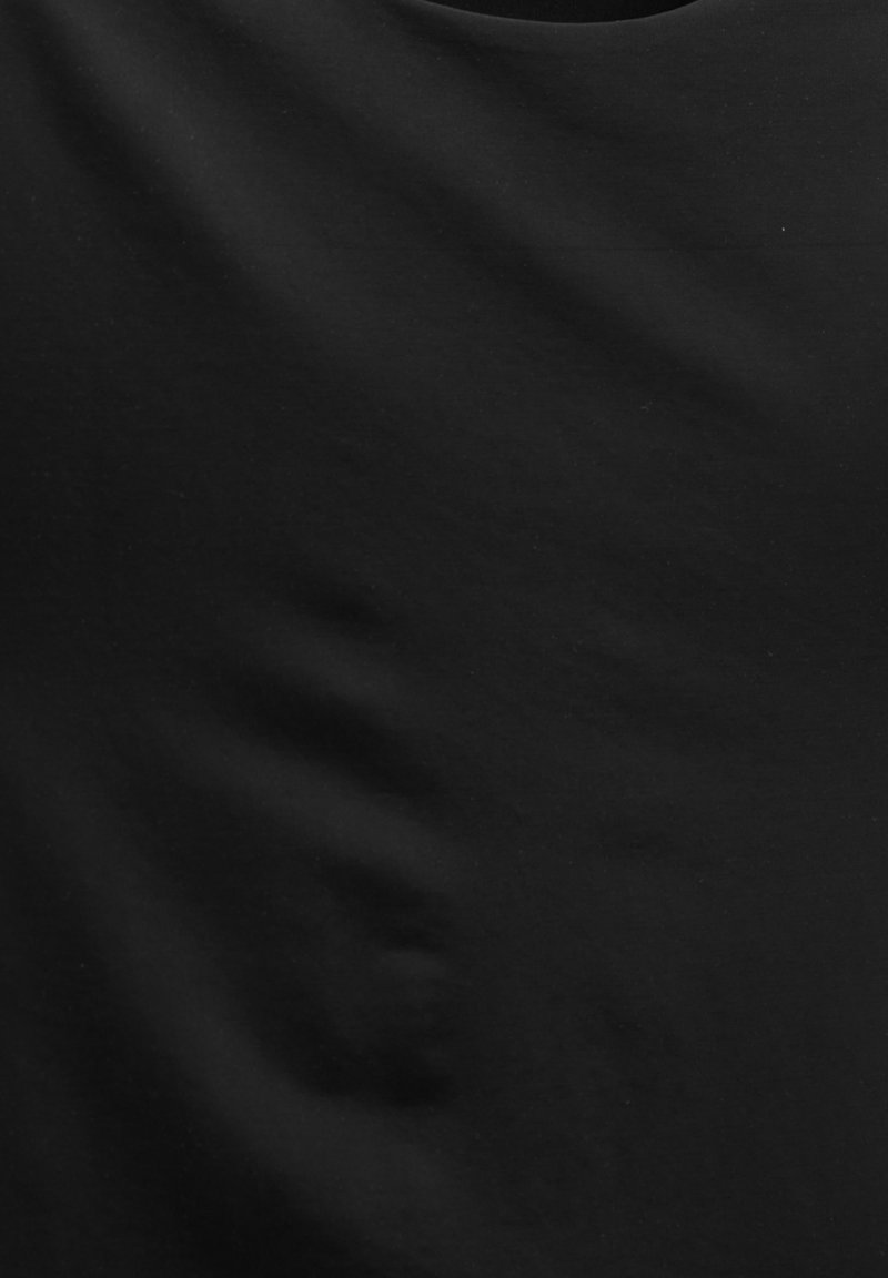 PULL&BEAR PULL&BEAR FITTED SHORT SLEEVE - Basic T-shirt - black Exklusivangebot
