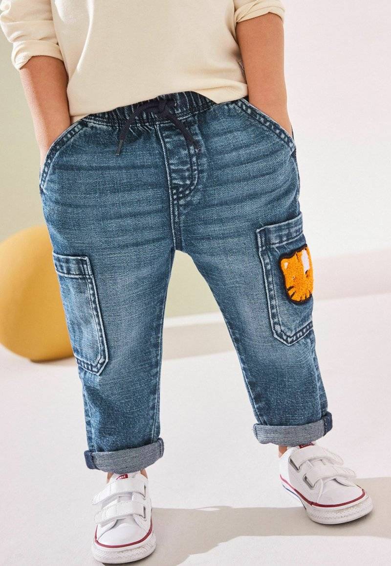Next Next UTILITY - Relaxed fit jeans - mid blue denim with tiger Neueste Mode