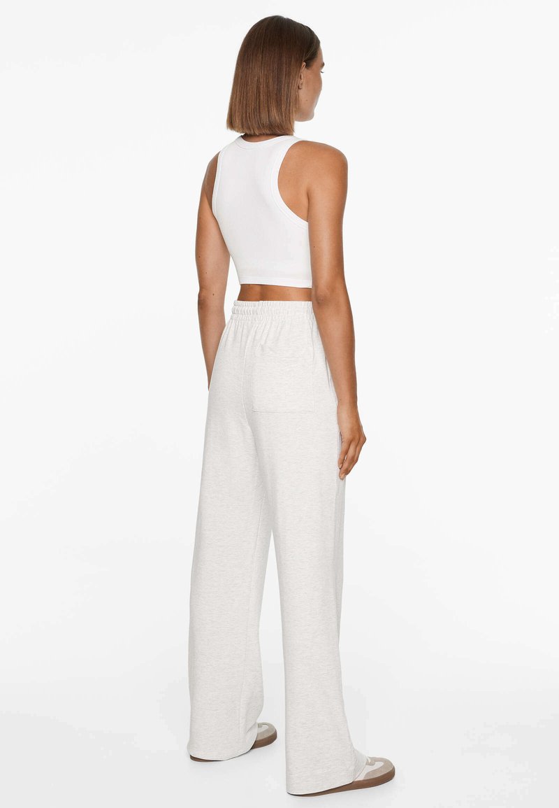 OYSHO OYSHO SOFT TOUCH RELAXED STRAIGHT-LEG - Tracksuit bottoms - mottled light grey Nur noch ein Tag übrig