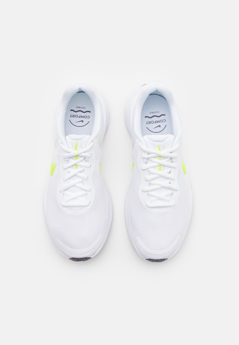 Nike Performance Nike Performance REVOLUTION 7 - Neutral running shoes Speichern exportieren