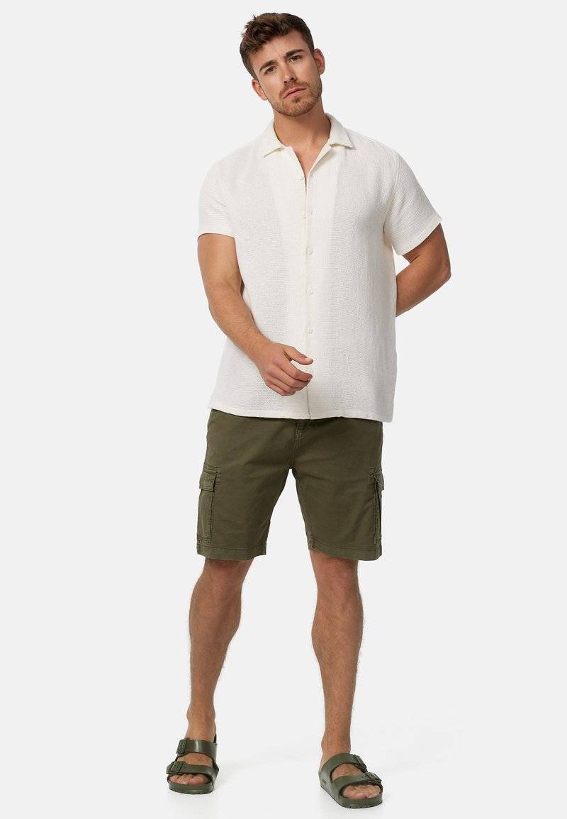 INDICODE JEANS INDICODE JEANS KINNAIRD - Shorts - army Muttertagsangebot