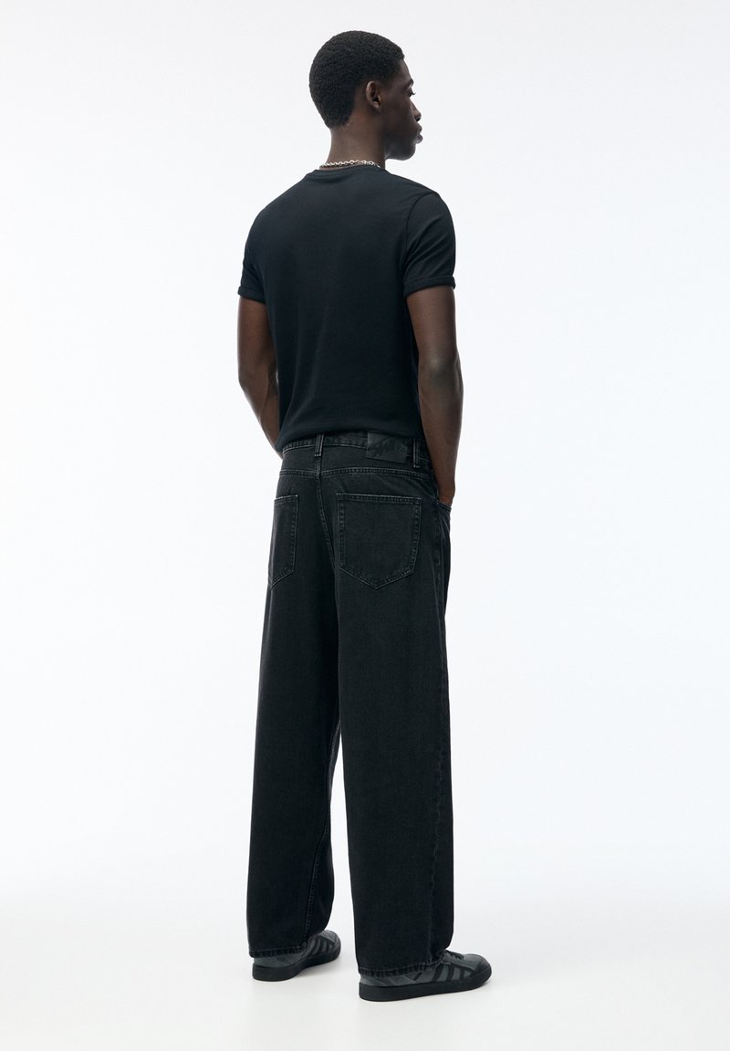 PULL&BEAR PULL&BEAR LOOSE-BAGGY - Relaxed fit jeans - black Top Angebot