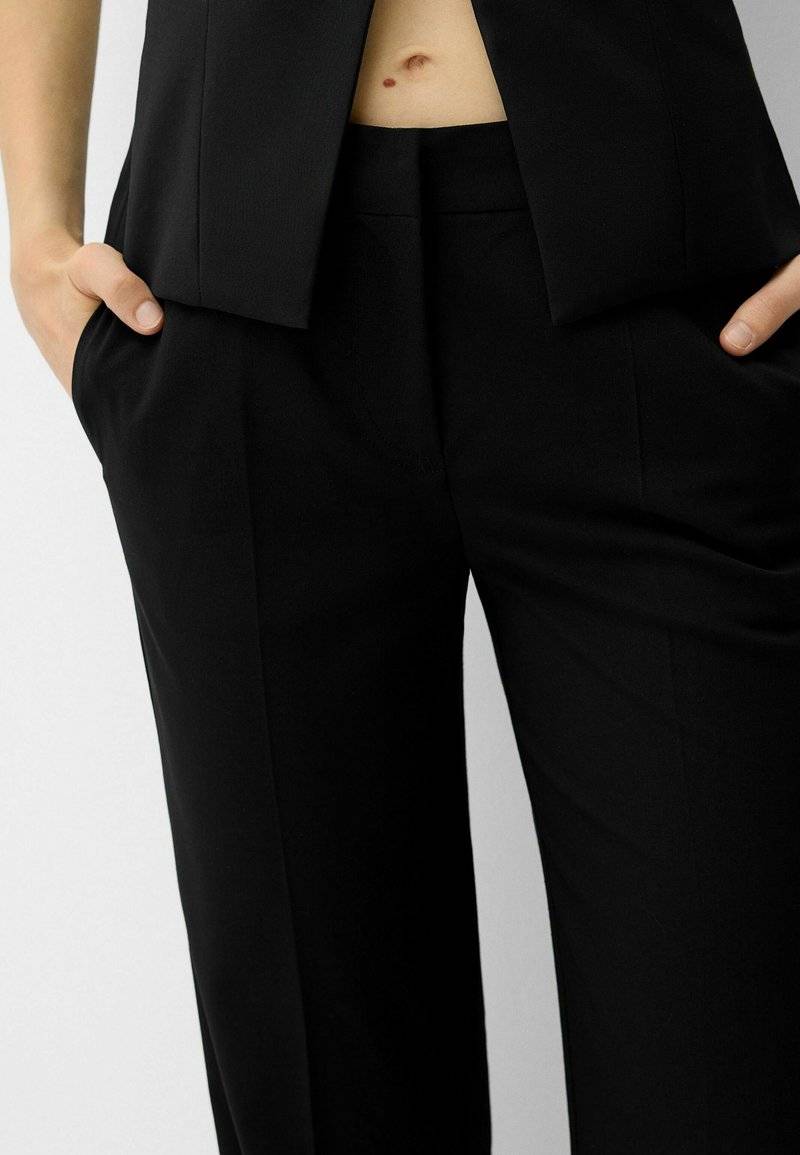 Bershka Bershka STRAIGHT-LEG TAILORED - Trousers - black denim Preisnachlass