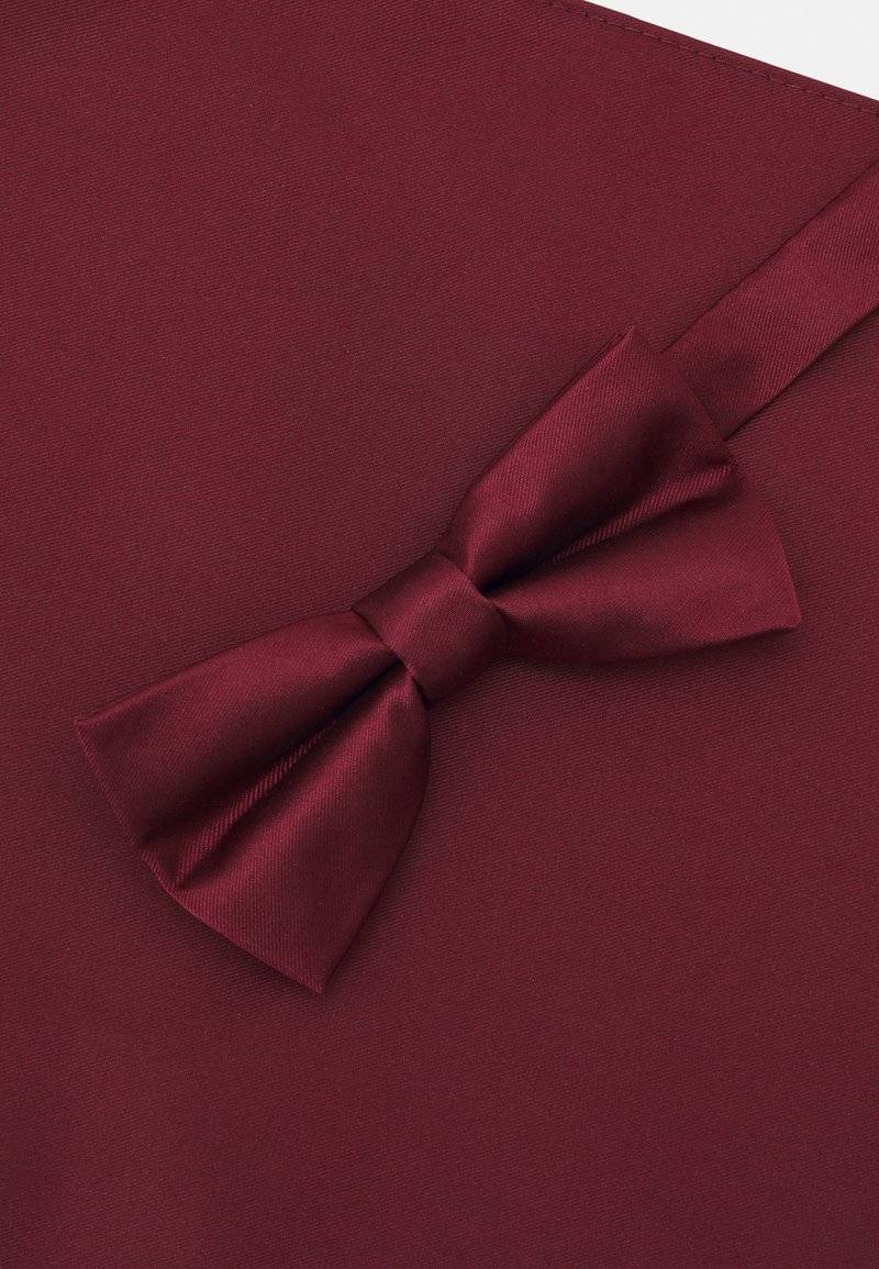 Pier One Pier One SET - Pocket square - bordeaux Weihnachtsangebot