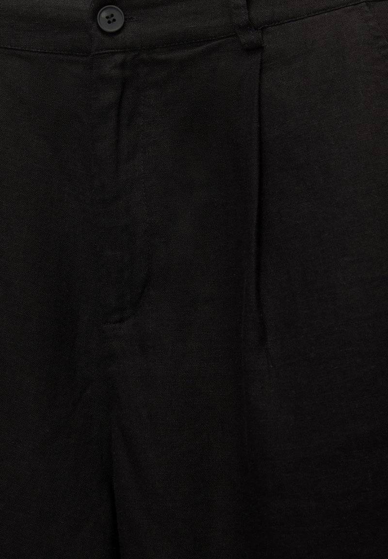 PULL&BEAR PULL&BEAR RUSTIC - BERMUDA - Shorts - black Riesige Ersparnisse